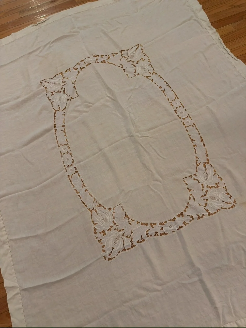 VTG Battenburg Lace Cotton Linen Tablecloth Soft Ivory